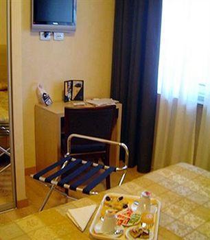 Eh Rome Airport Euro House